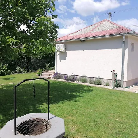 Hébergement de vacances Levélke Mini *